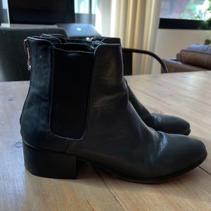 Steve Madden Chelsea style boots